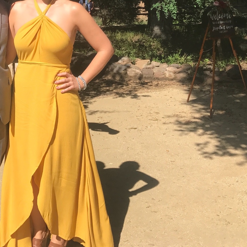 Lulus Size L Yellow Marigold Maxi Dress